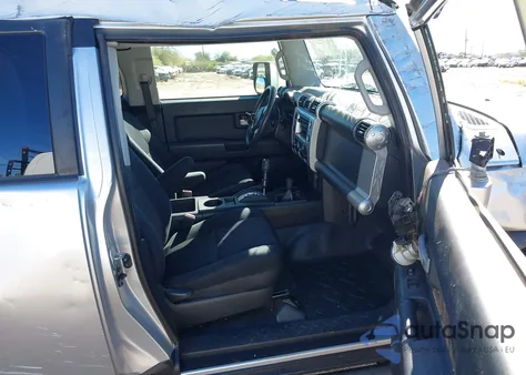 2007 Toyota Fj Cruiser из США, поврежденный, VIN JTEBU11F270074077